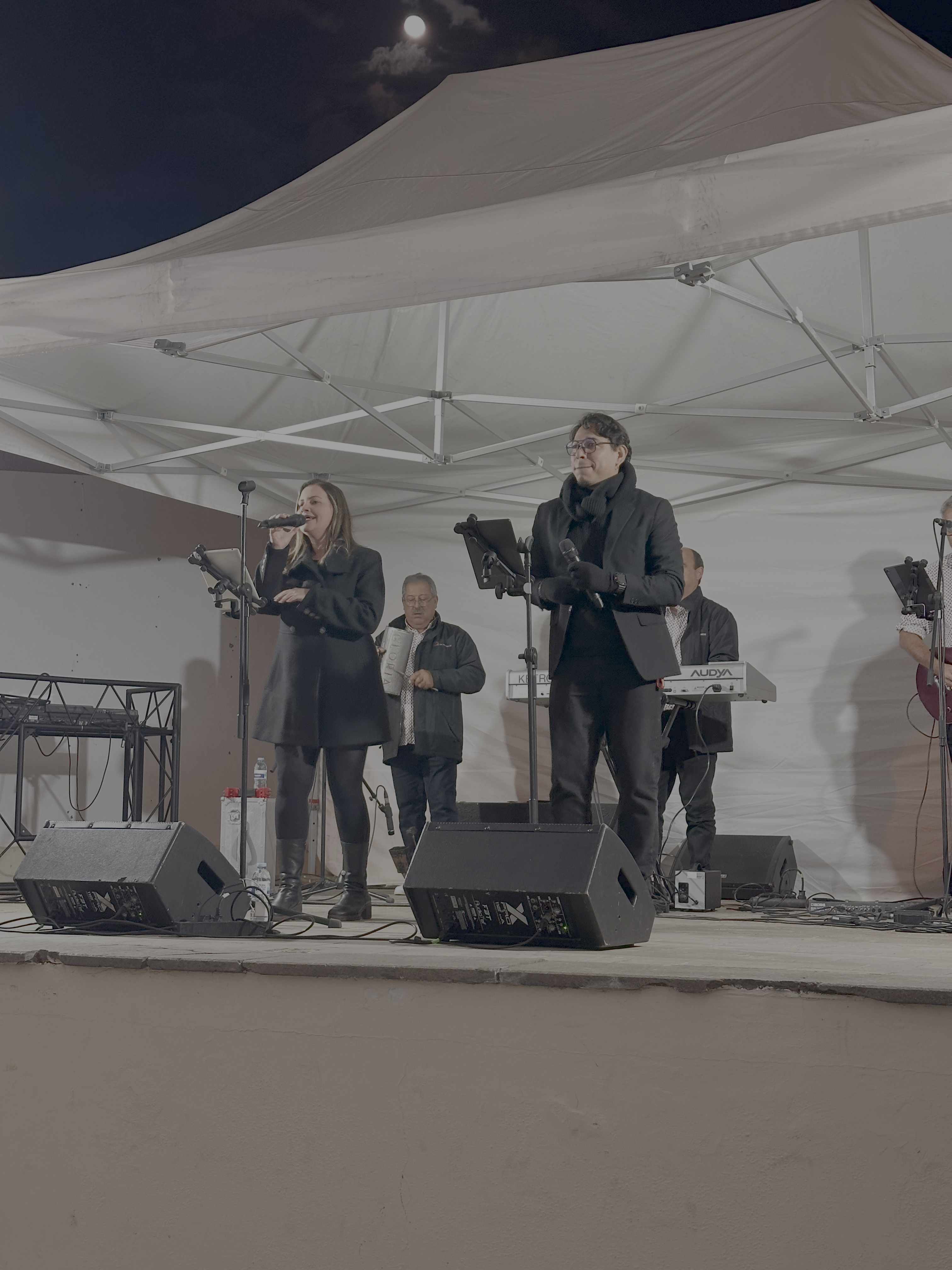 Preparativos del Concierto Los Volcánicos en santa barbara